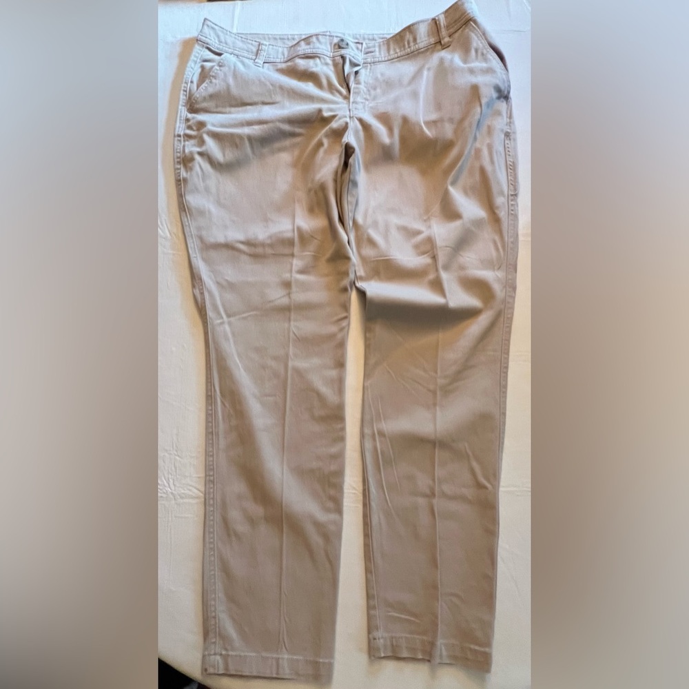 Women’s Old Navy 16W Blue Jeans Khaki Mid Rise Pant Bundle - Picture 4 of 9